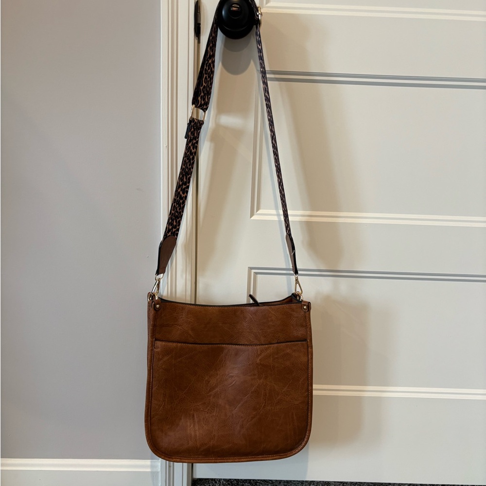 Jen & Company Chloe crossbody